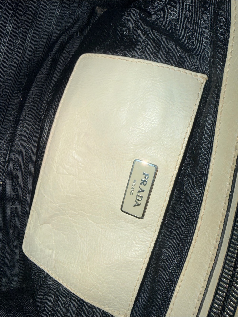 Prada Vintage Cream Leather 2-Way Bag with Triangle Logo - Picture 9 of 11